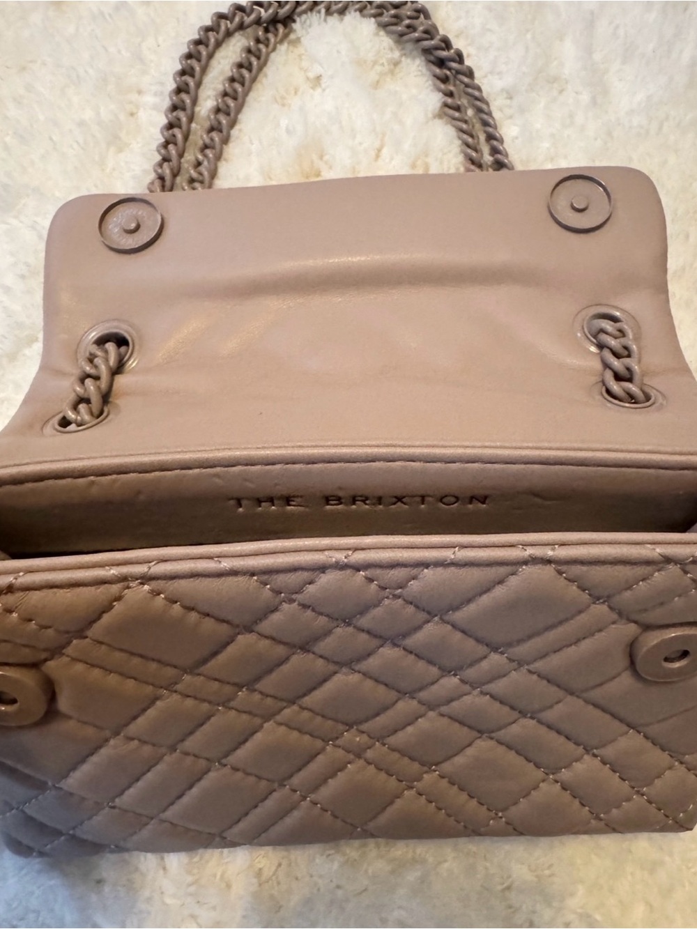 Kurt Geiger London Mini Brixton Drench Leather Shoulder Bag in Light Gray Brown! - Picture 3 of 10